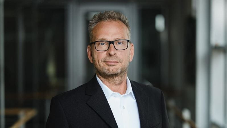 Headshot Ulrich Riep