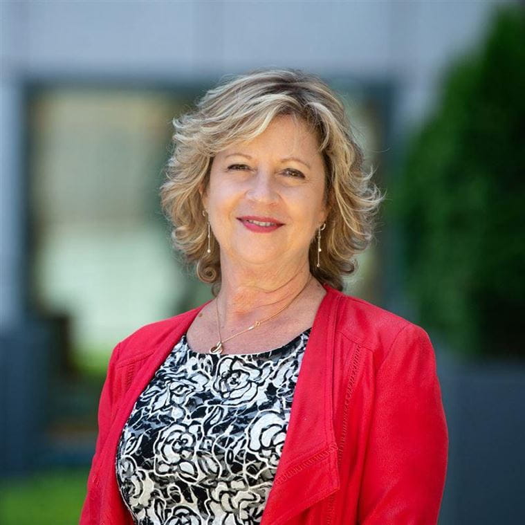 Deborah Ross Headshot