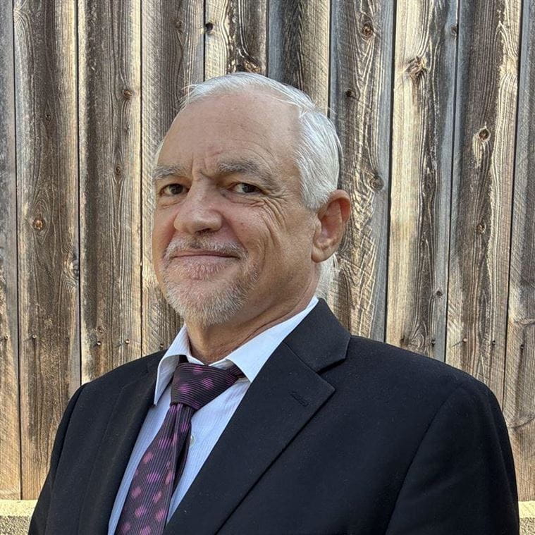 Headshot of Walid Naouchi