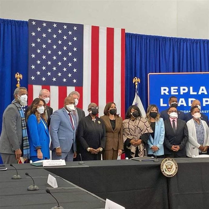 Kamala Harris at Newark Ribbon cutting with others
