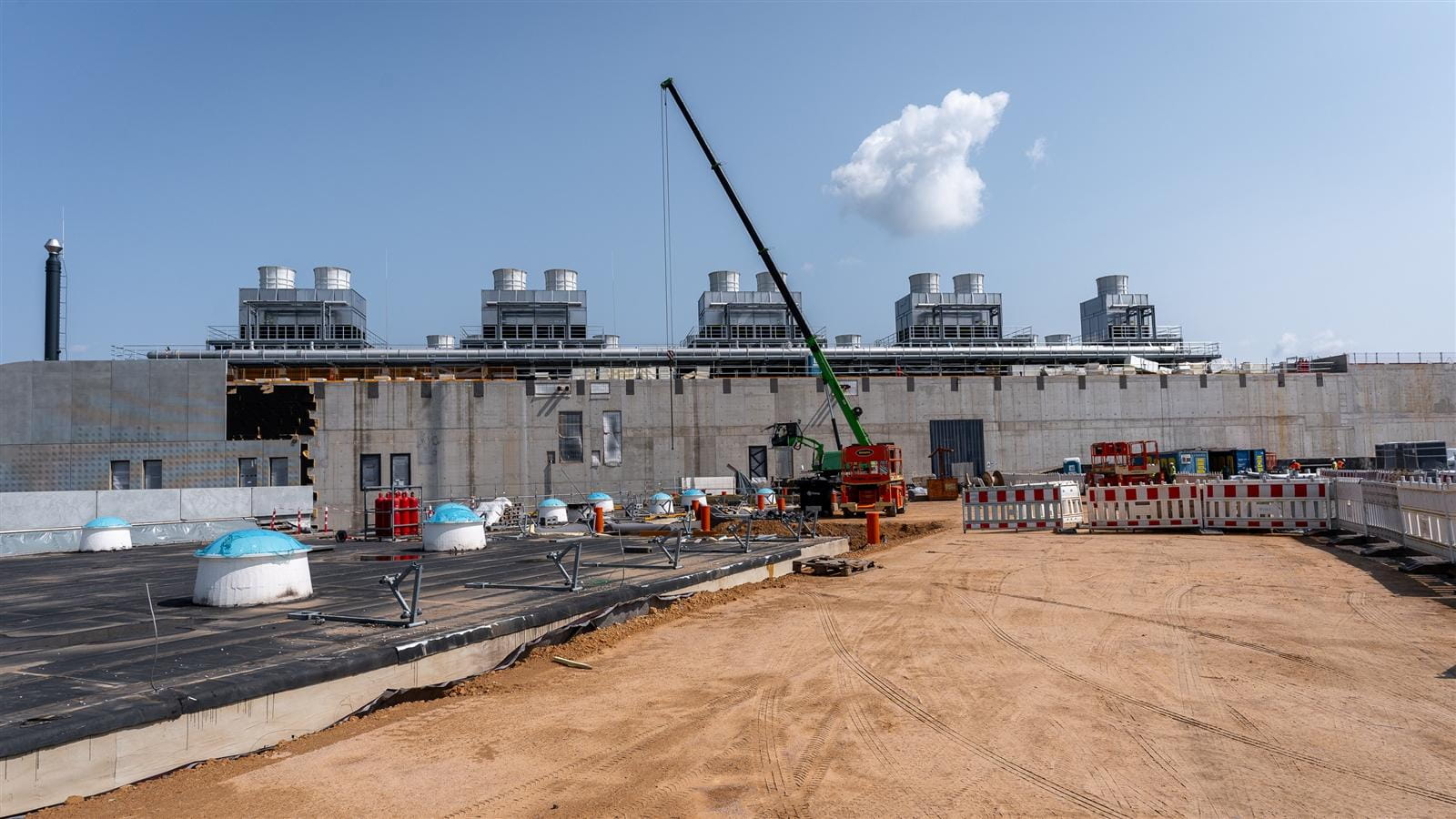 FAIR Darmstadt main utility building with building modelling