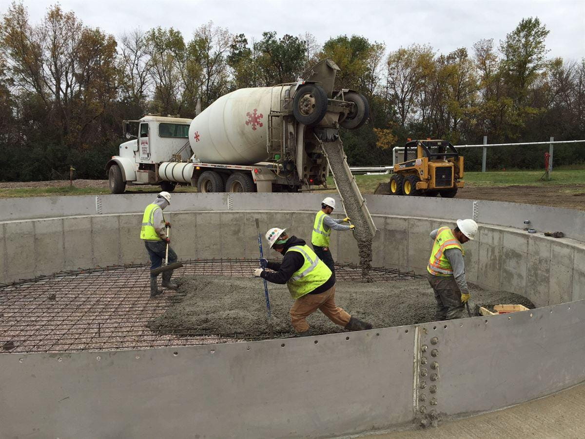 Bel Brands Floor Tank Pour