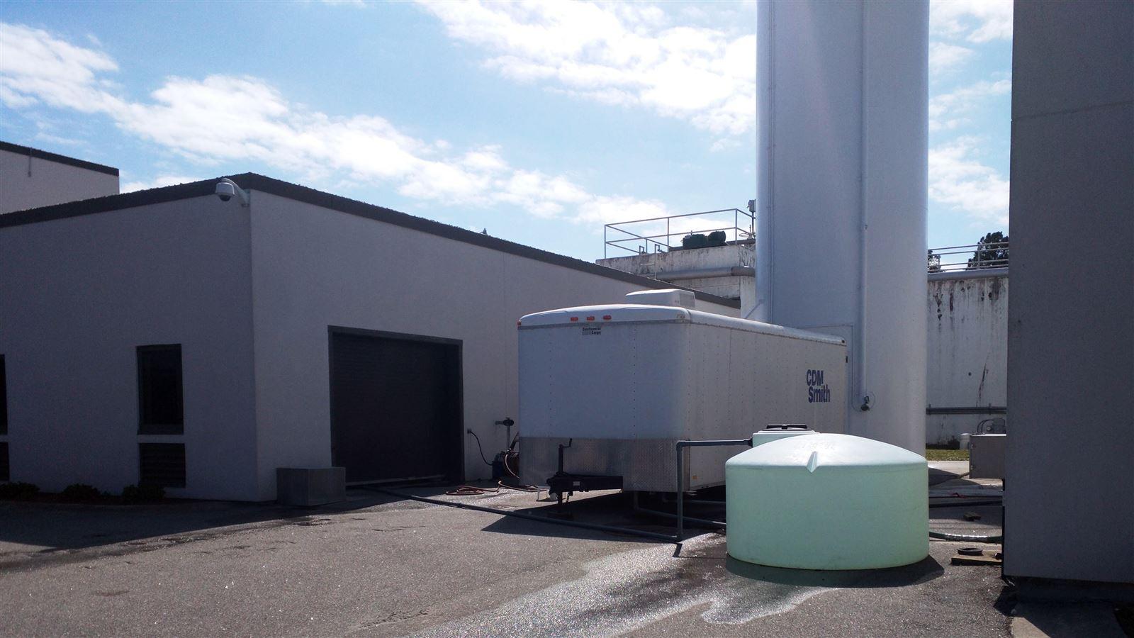 Pilot Feed Tank