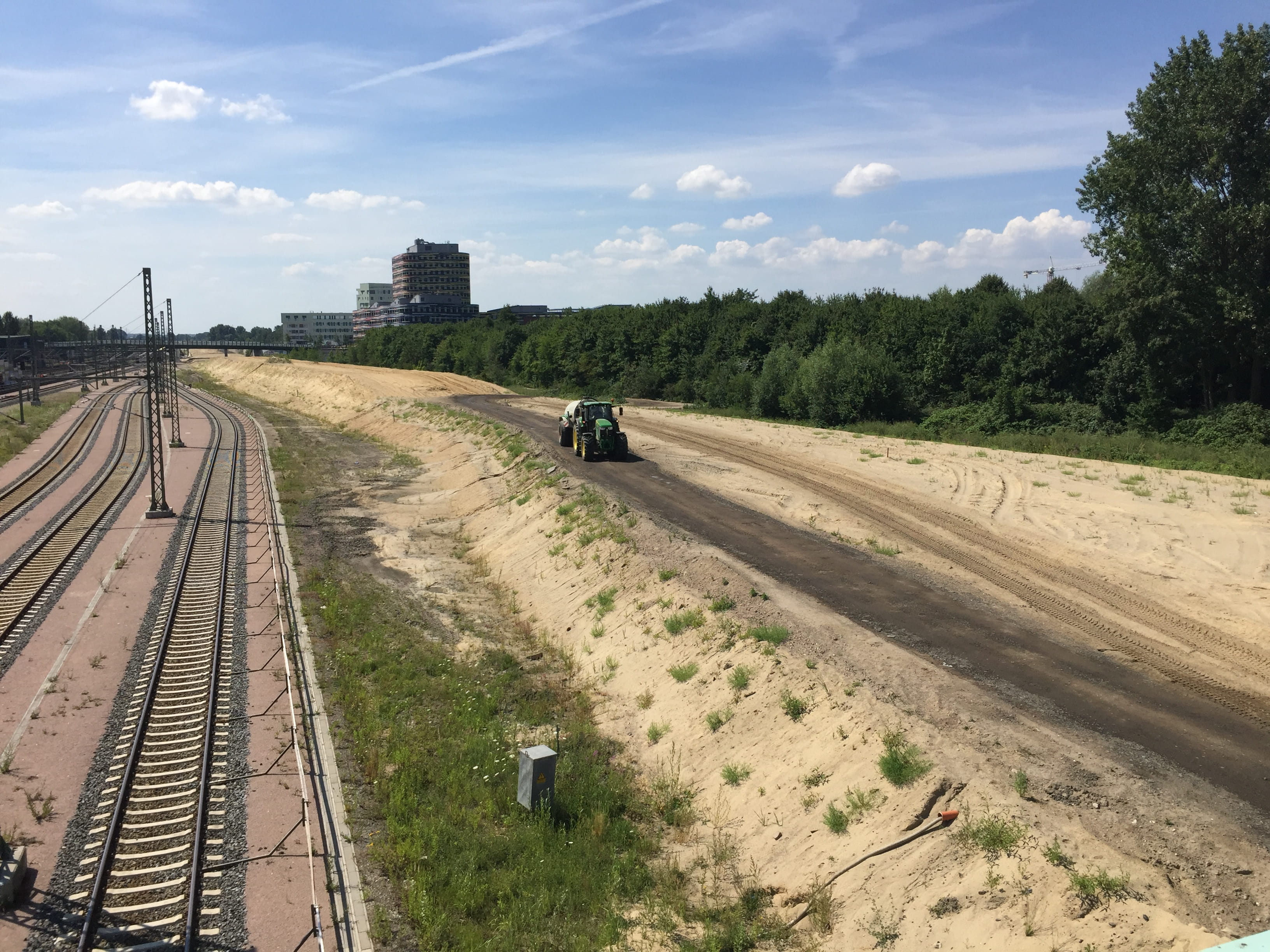 B4-75_Gallery_Image_4_neu