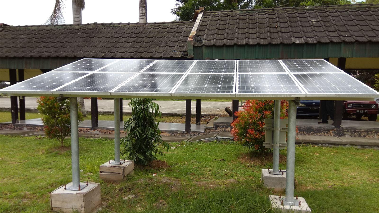 Utama – Solar Panel